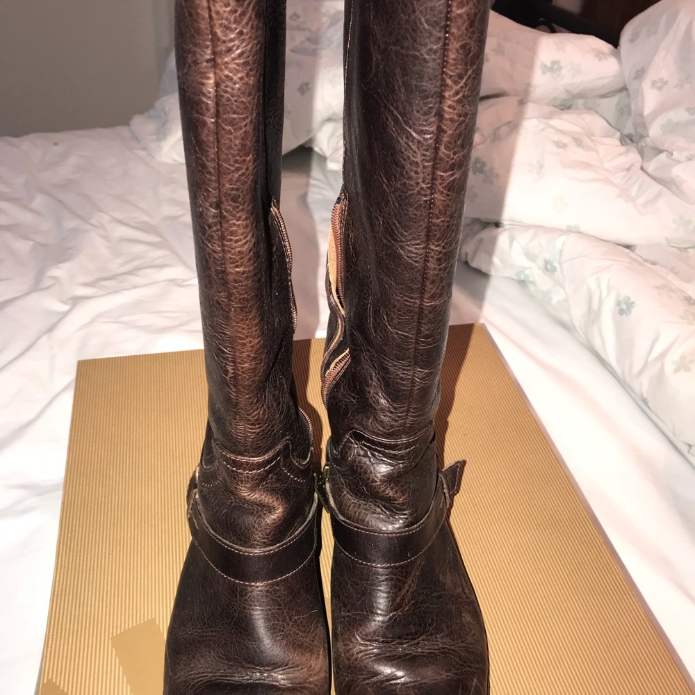 Distressed look UGG RIDDING BOOTS - Picture 2 of 8
